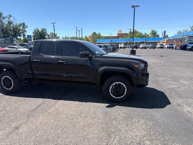 Used 2025 Toyota Tacoma TRD Off-Road AWD/4WD image 9