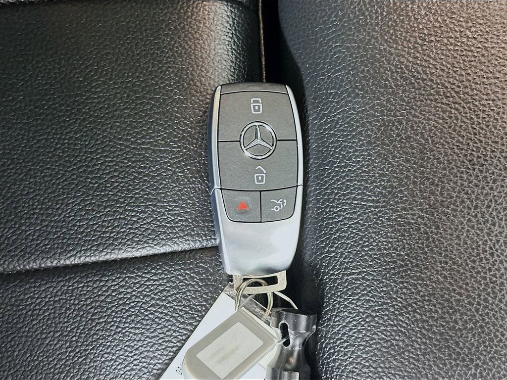 Used 2021 Mercedes-Benz A 220 4MATIC image 35