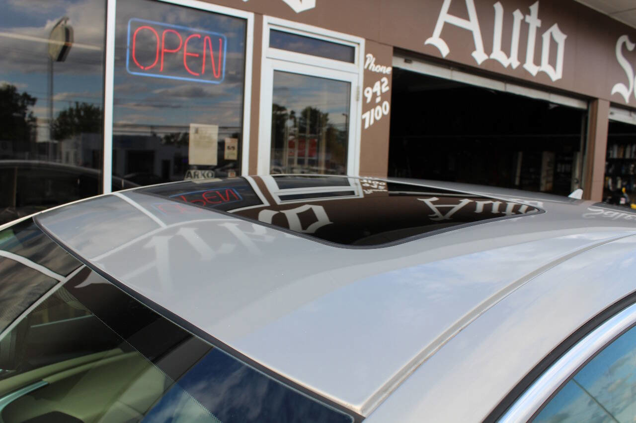 Used 2011 Buick Regal CXL w/ RL2 Preferred Equipment Group image 11