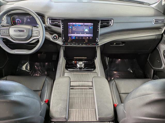 Used 2024 Jeep Wagoneer Series II w/ Flexible Seating Group RWD image 22