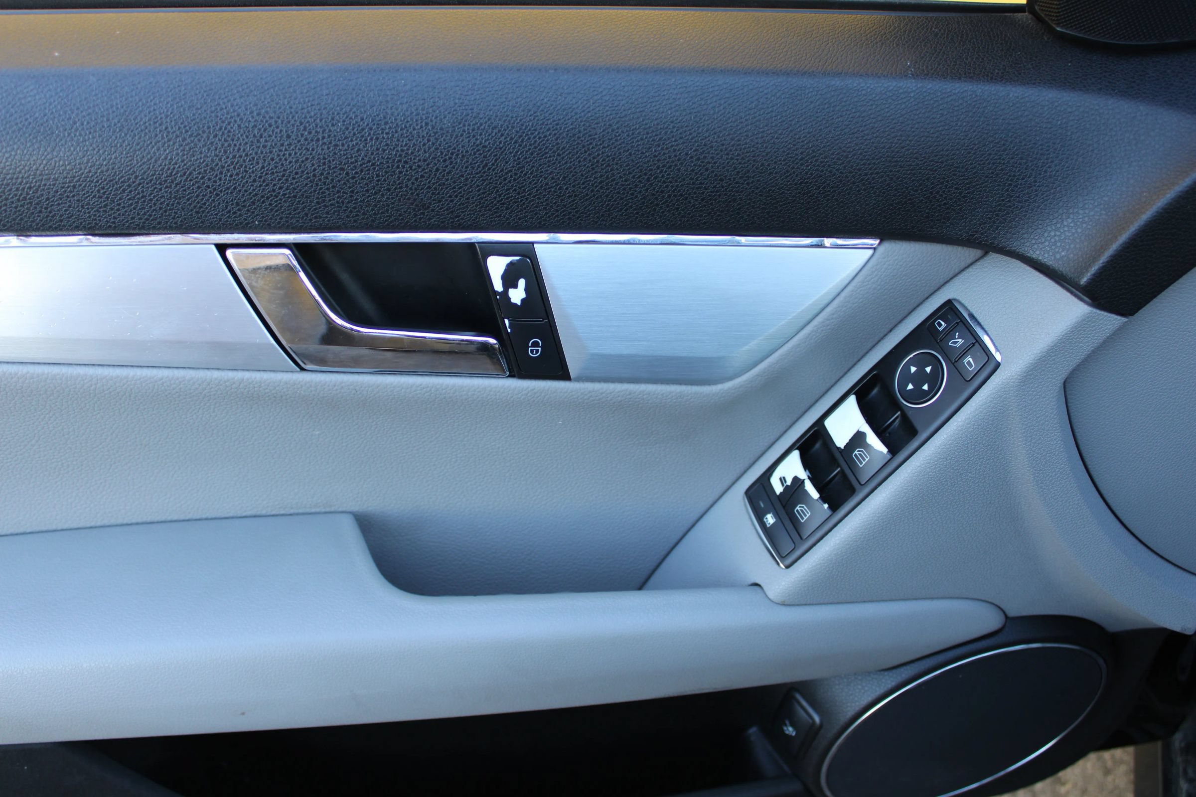 Used 2008 Mercedes-Benz C 300 Sedan image 25