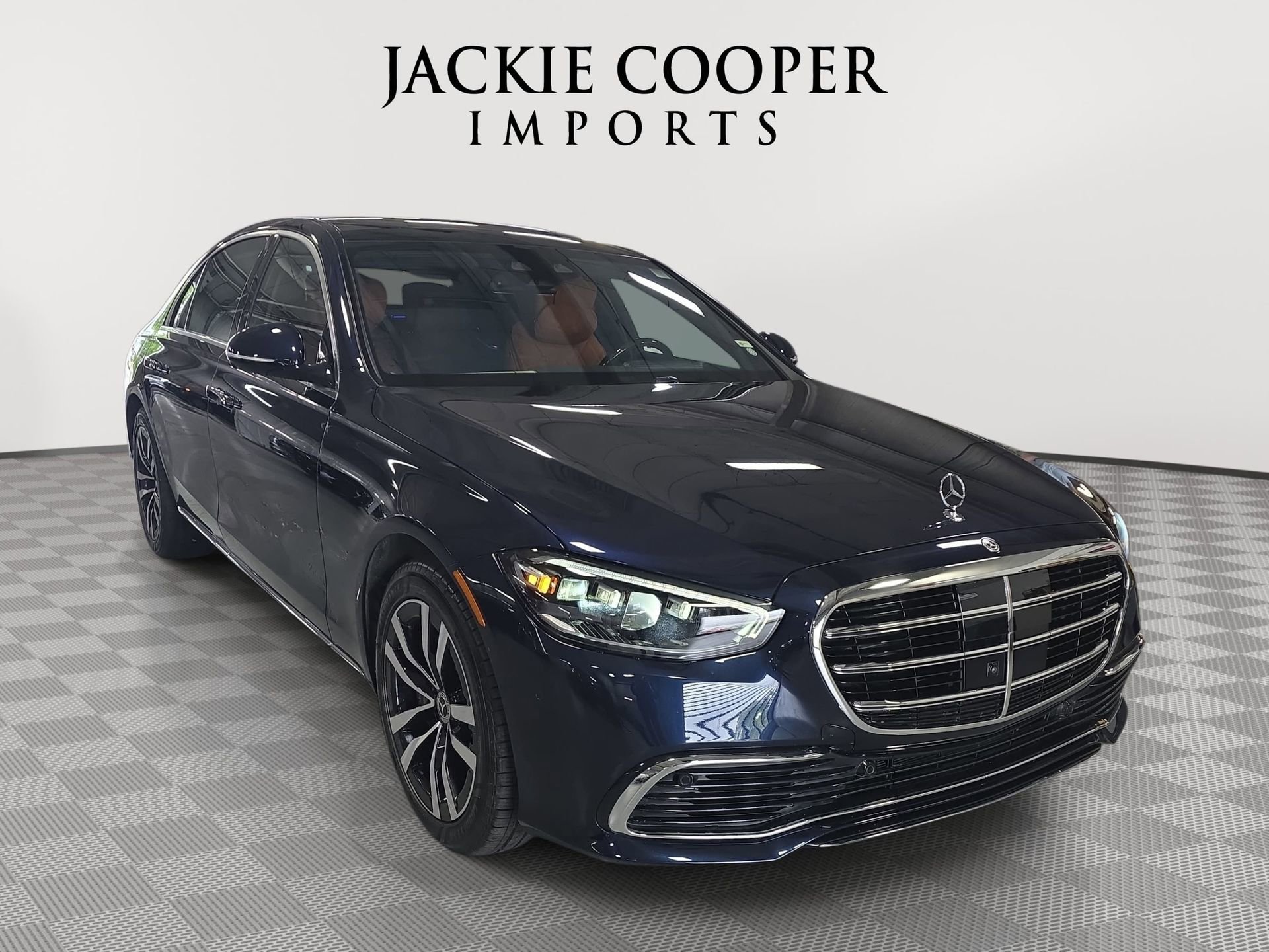 Used 2026 Mercedes-Benz S 580 4MATIC Sedan image 3