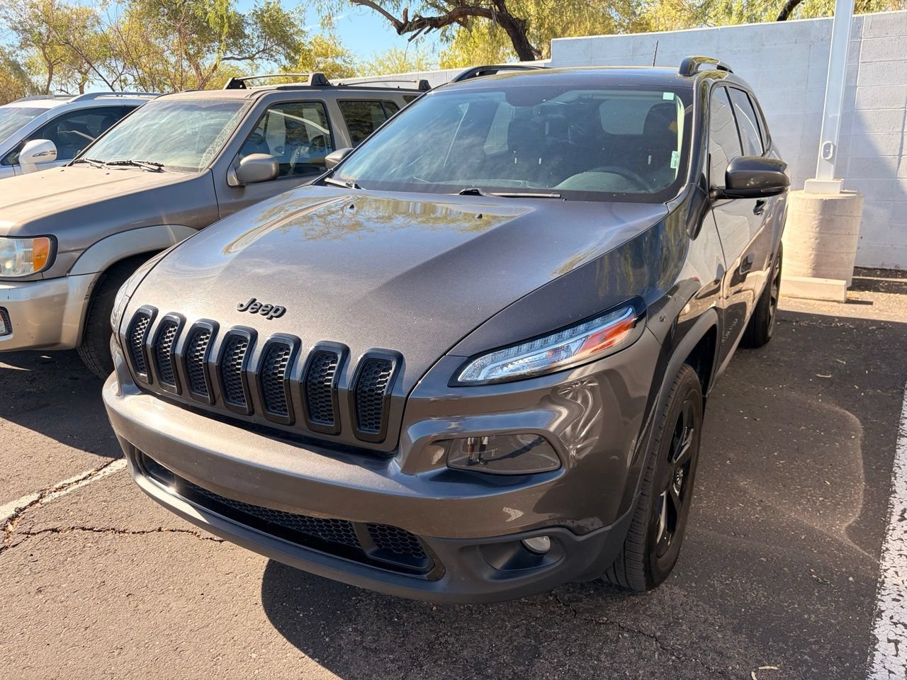 Used 2017 Jeep Cherokee High Altitude AWD/4WD image 1