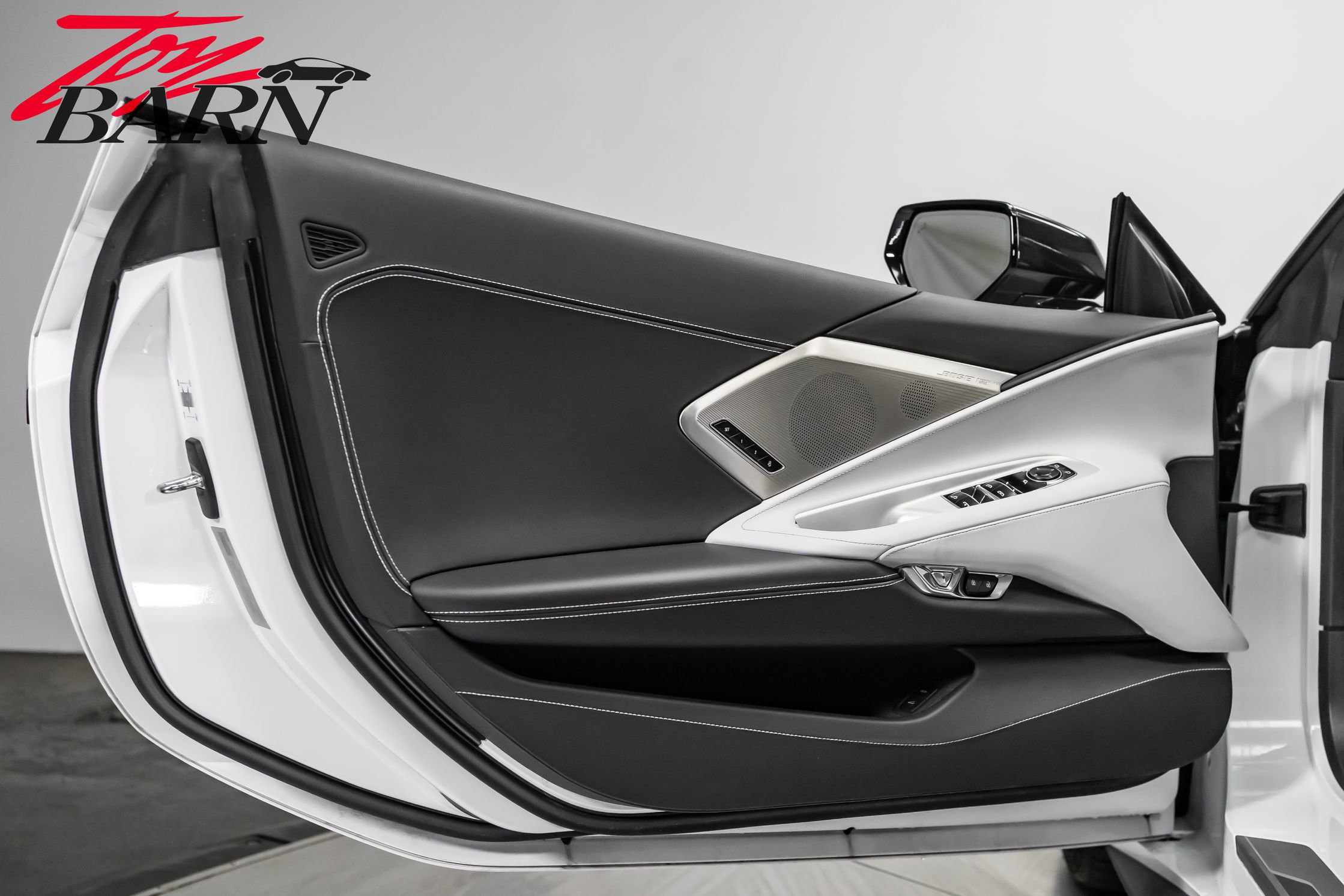 Used 2023 Chevrolet Corvette Stingray Preferred Conv w/ Z51 Performance Package RWD image 29