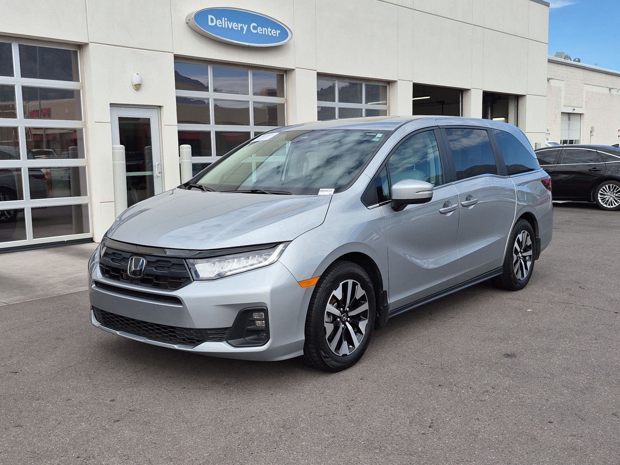 Used 2025 Honda Odyssey EX-L image 11