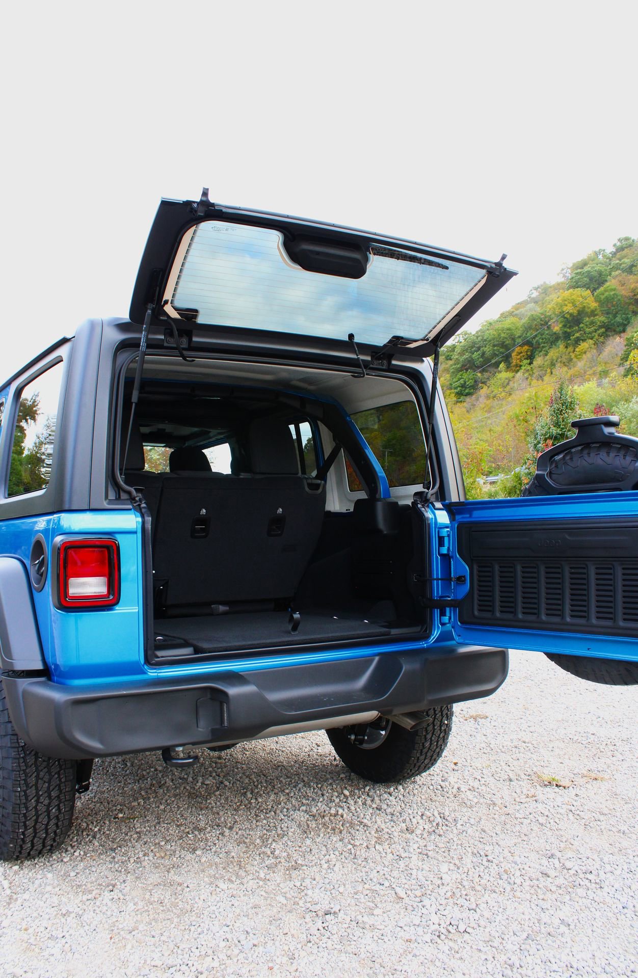 New 2026 Jeep Wrangler Unlimited Sport image 11