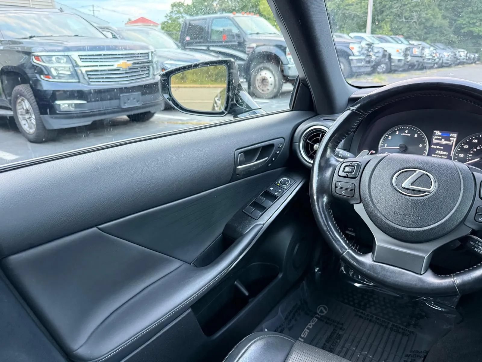 Used 2022 Lexus IS 300 AWD w/ Premium Package image 22