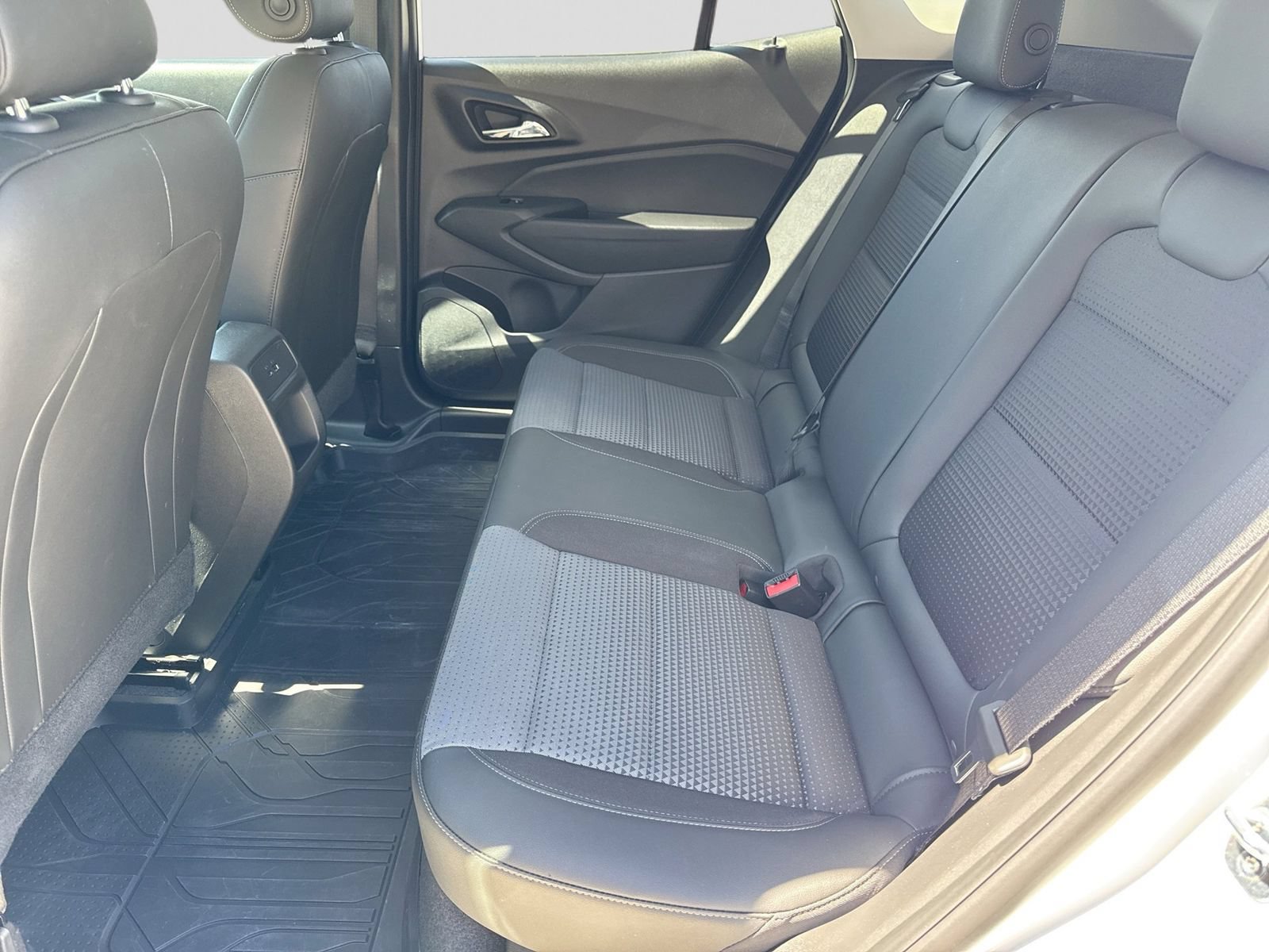 Used 2024 Chevrolet Trax LT w/ Driver Confidence Package FWD image 23