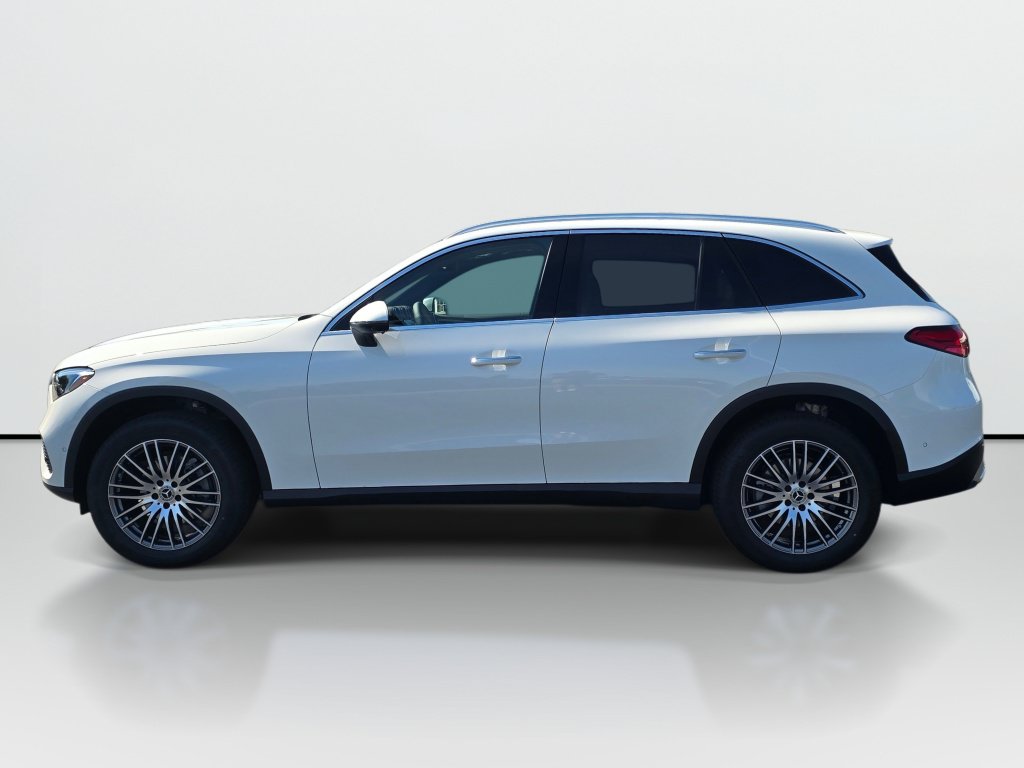 New 2027 Mercedes-Benz GLC 300 4MATIC image 2