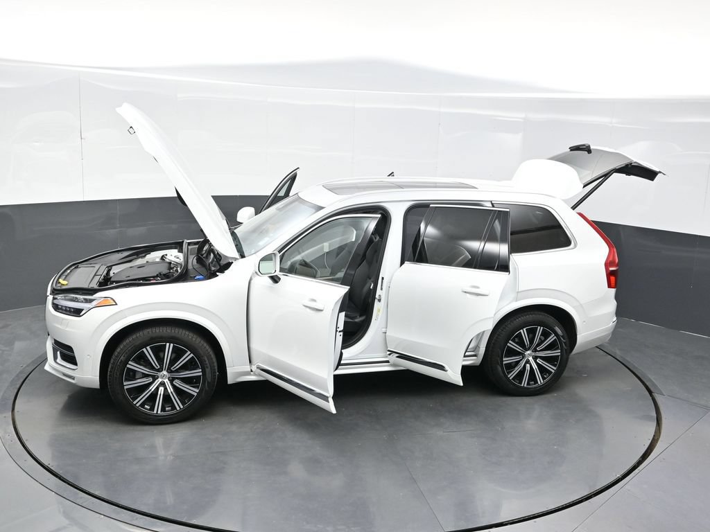 Used 2023 Volvo XC90 B6 Plus AWD/4WD image 44