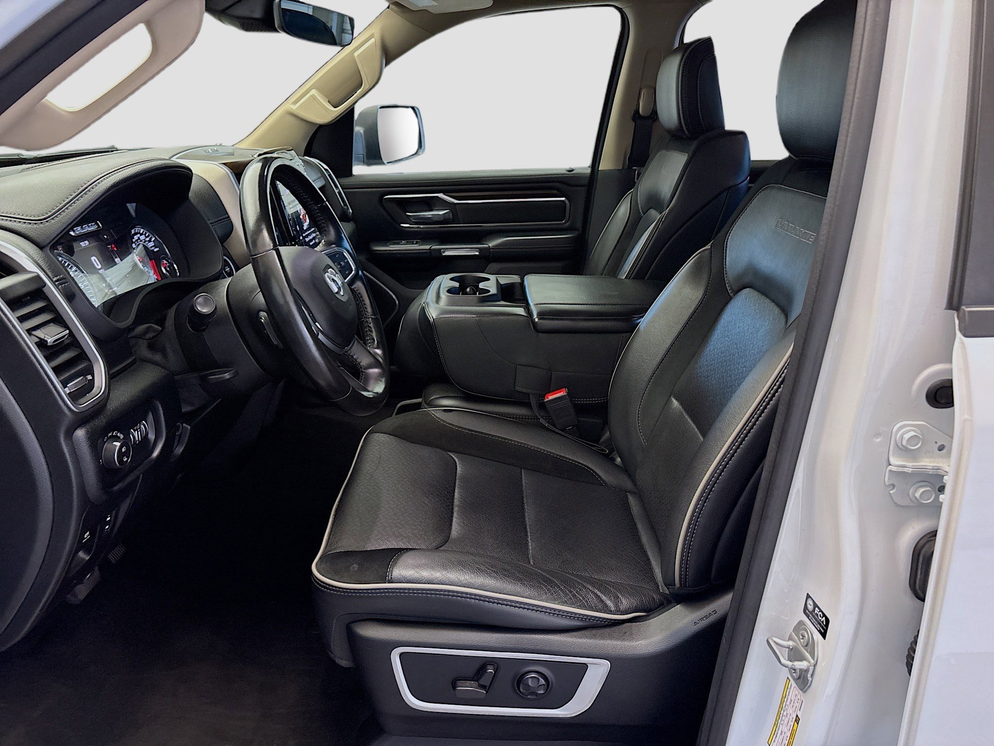 Used 2021 RAM 1500 Laramie image 12