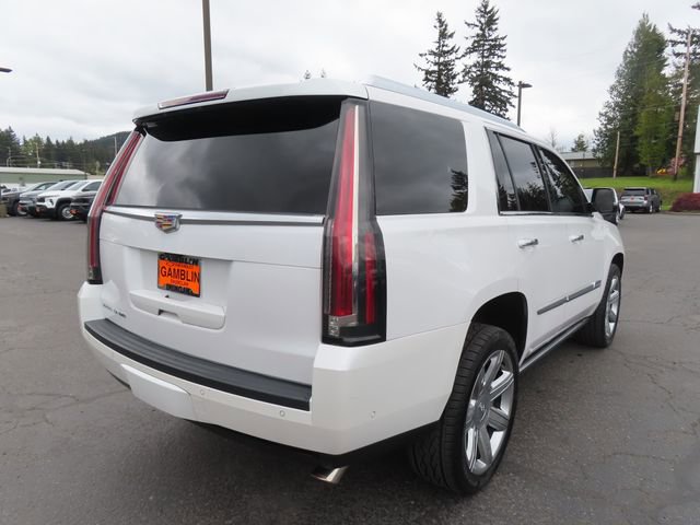 Used 2017 Cadillac Escalade Premium Luxury AWD/4WD image 8