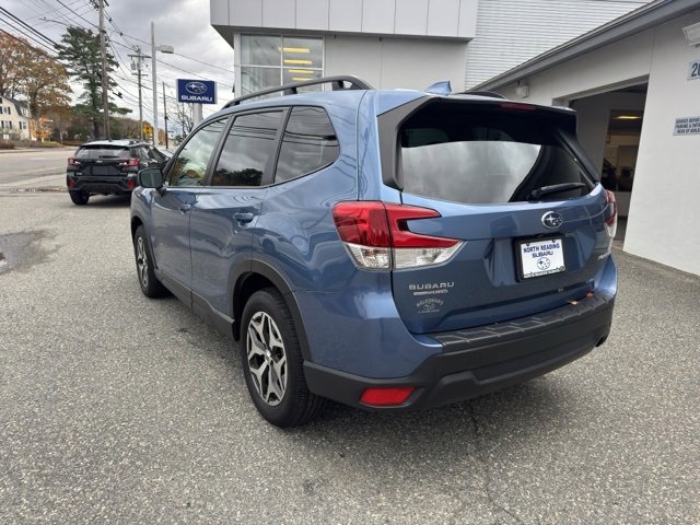 Used 2023 Subaru Forester Premium image 5