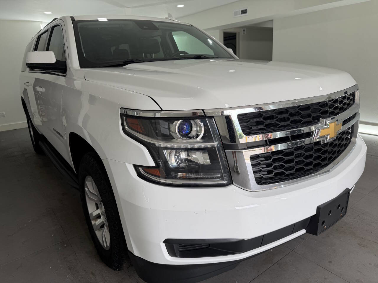 Used 2017 Chevrolet Suburban LS w/ Max Trailering Package AWD/4WD image 9