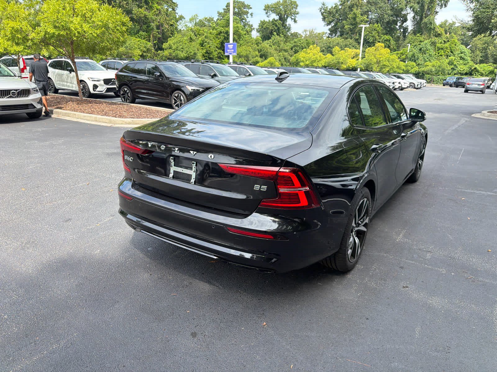 Used 2025 Volvo S60 B5 Plus FWD image 16