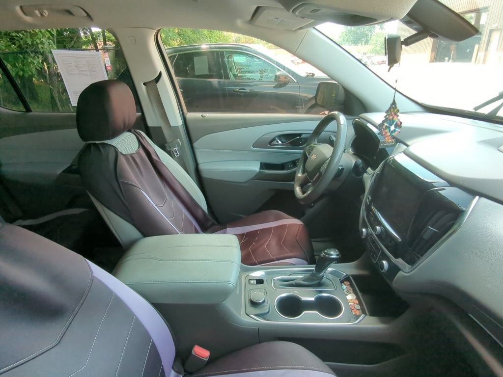 Used 2019 Chevrolet Traverse LT FWD image 10