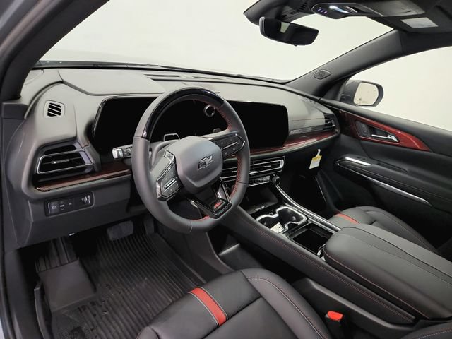 New 2026 Chevrolet Traverse RS w/ LPO, Floor Liner Package FWD image 17