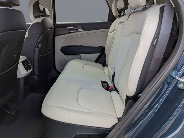 Used 2025 Kia Sportage EX w/ EX Premium Package image 13