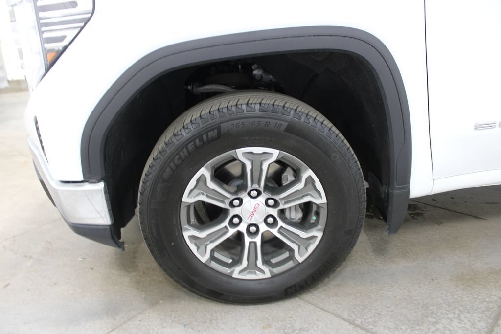 Used 2025 GMC Sierra 1500 SLT AWD/4WD image 39