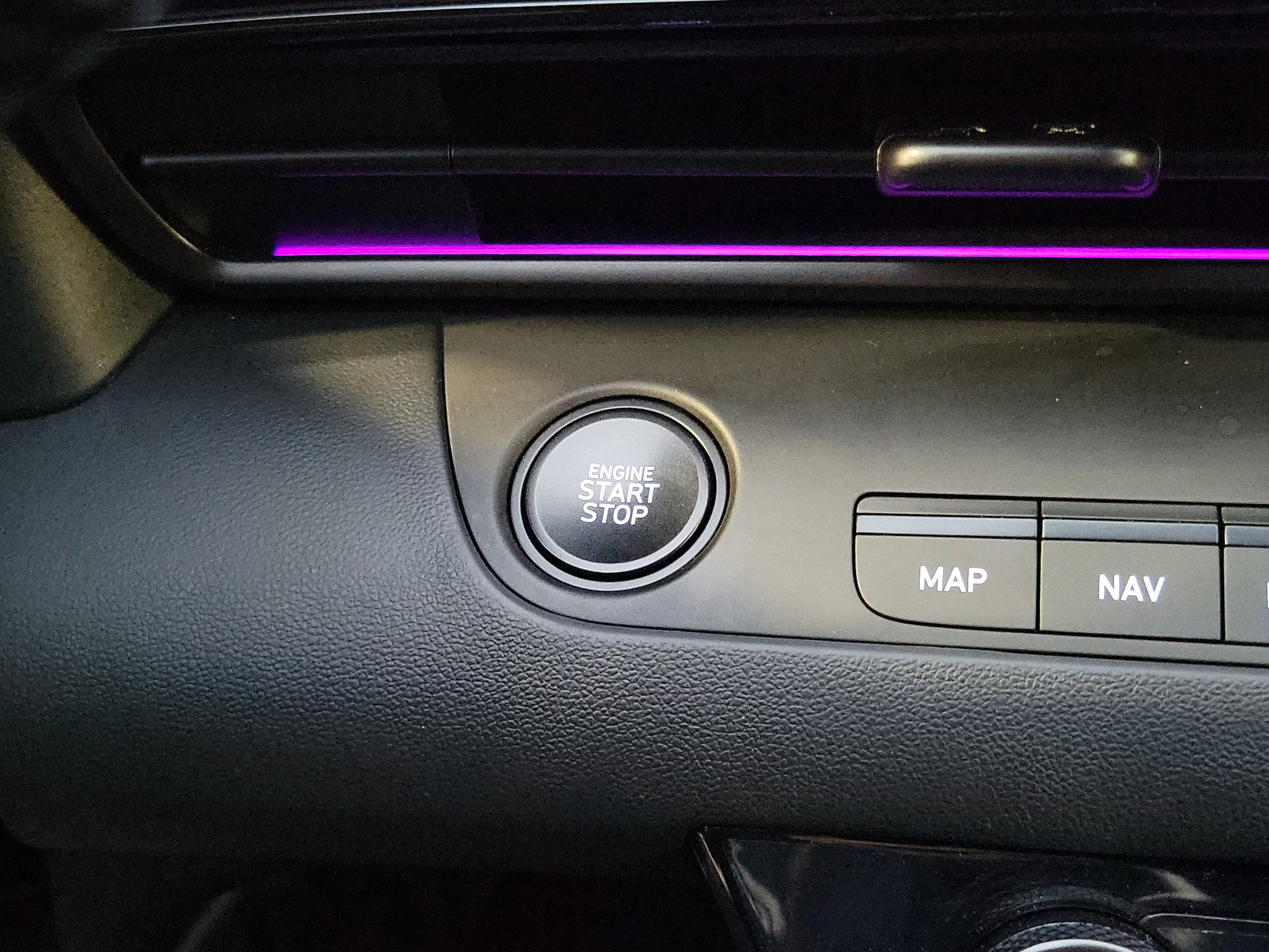 Certified 2025 Hyundai Elantra SEL image 16