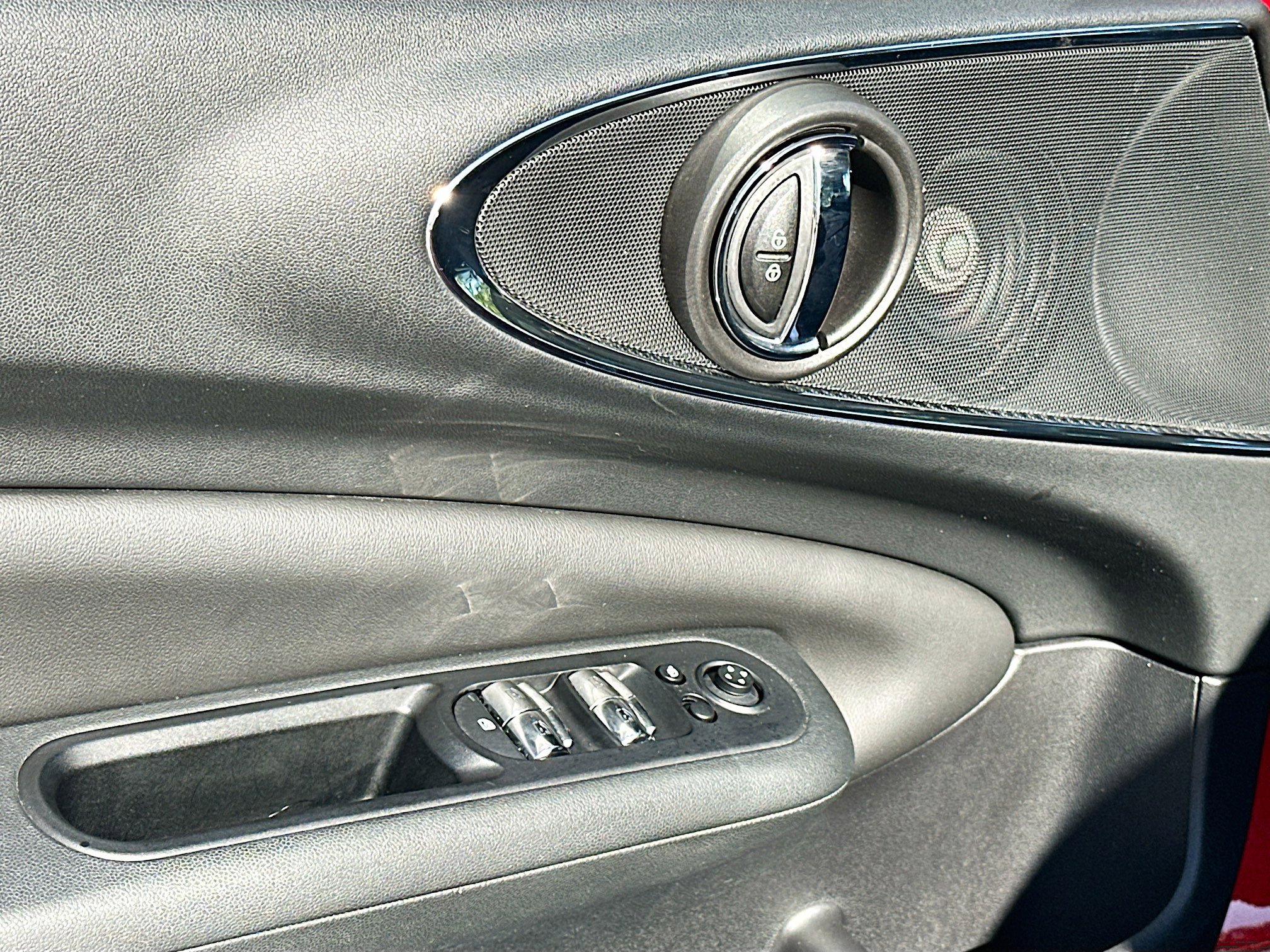 Used 2020 MINI Cooper Clubman S w/ Premium Package image 17