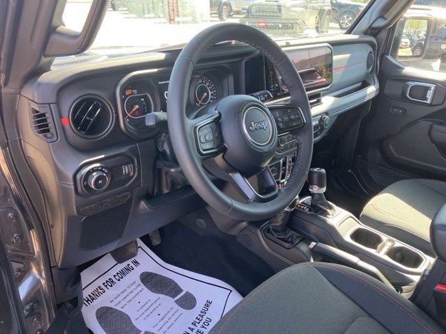 Certified 2025 Jeep Wrangler Unlimited Rubicon AWD/4WD image 15