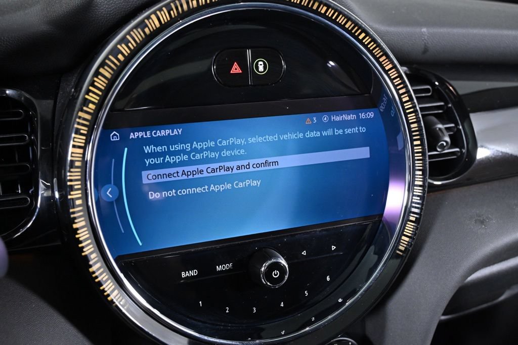 Used 2023 MINI Cooper S w/ Signature Upholstery Package FWD image 15