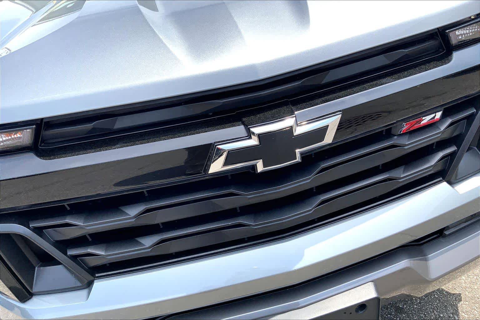 Used 2023 Chevrolet Colorado Z71 w/ Z71 Convenience Package 2 AWD/4WD image 30
