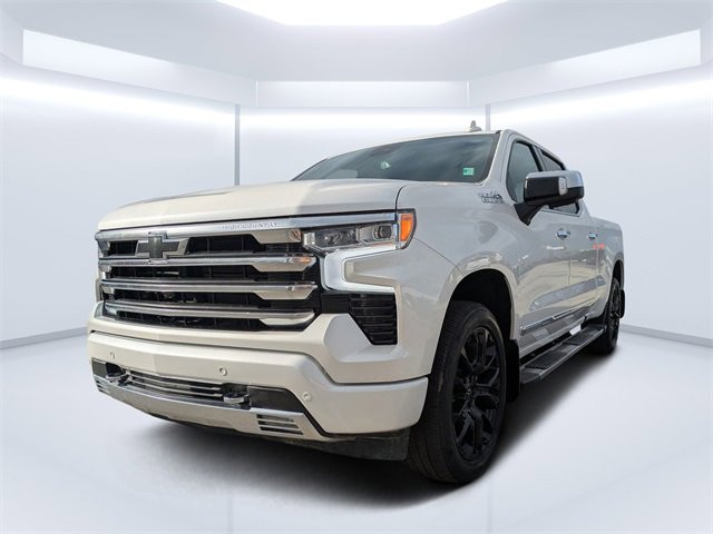 Used 2023 Chevrolet Silverado 1500 High Country w/ Technology Package image 7