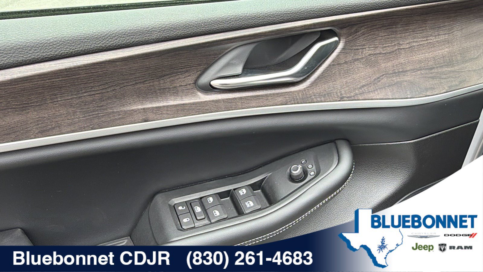 New 2026 Jeep Grand Cherokee Altitude AWD/4WD image 10