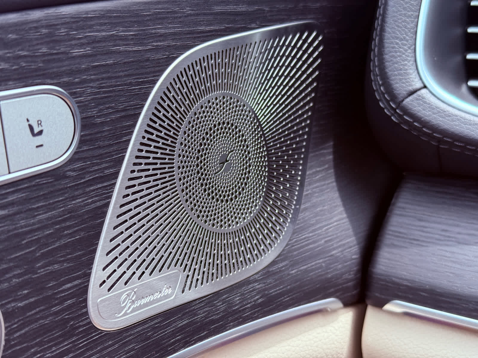 New 2025 Mercedes-Benz GLS 450 4MATIC image 27