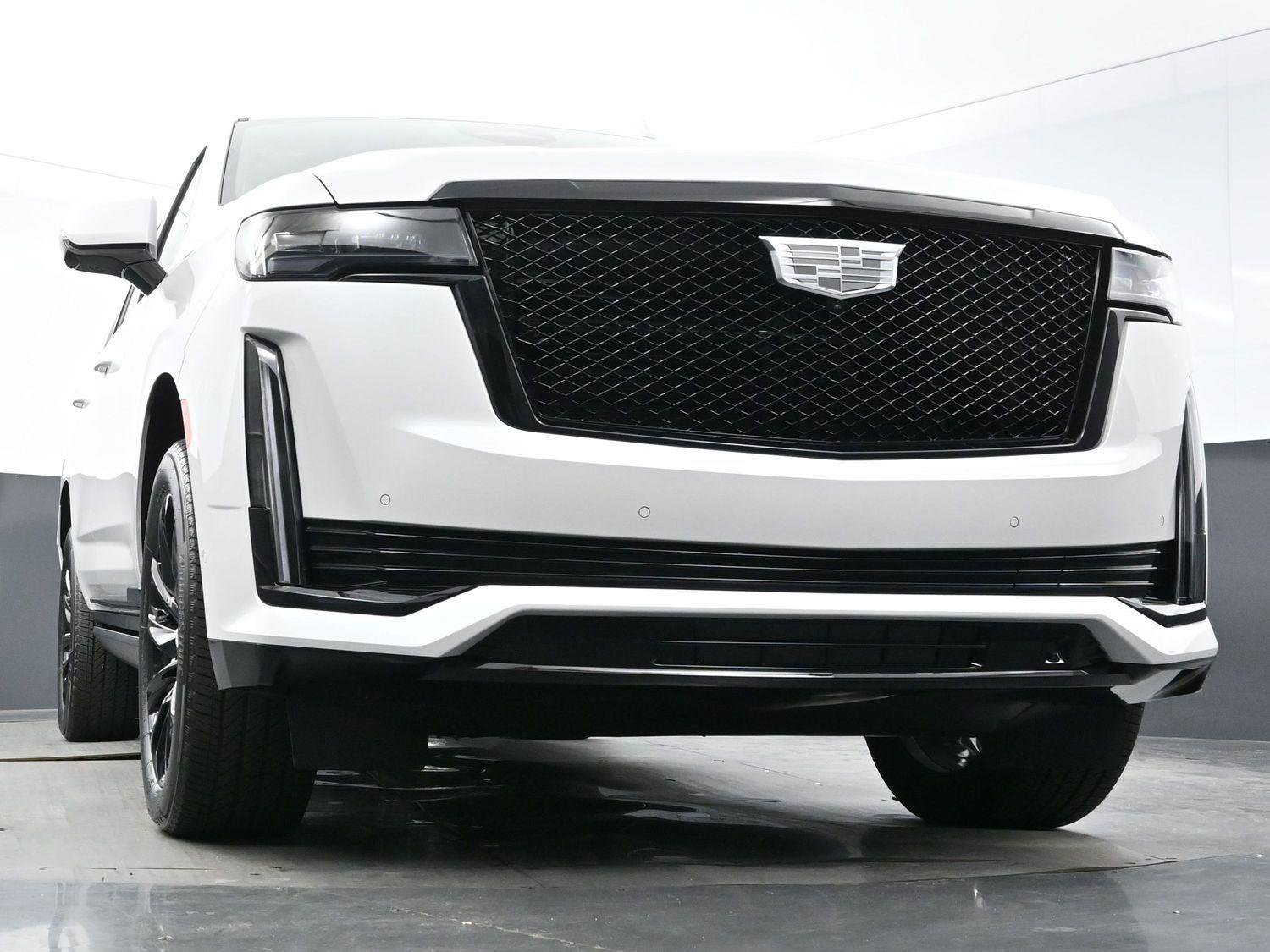 Used 2023 Cadillac Escalade Sport Platinum w/ LPO, ONYX Package AWD/4WD image 54