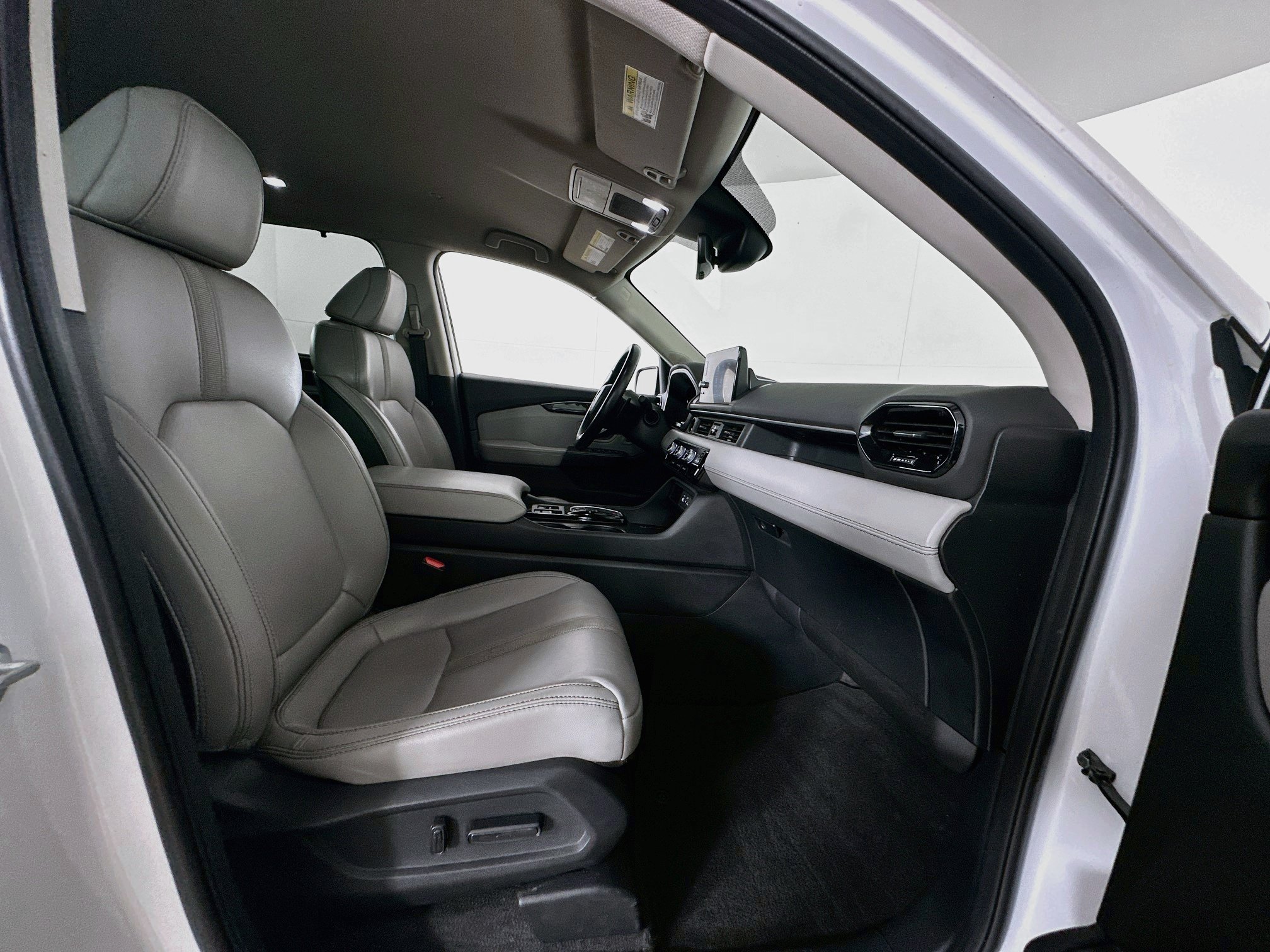 Used 2023 Honda Pilot EX-L image 32