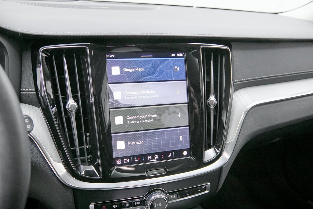 Certified 2024 Volvo V60 B5 Cross Country Ultimate image 16