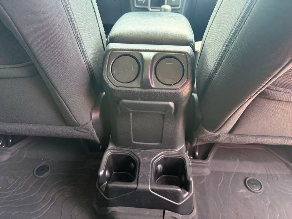 Used 2023 Jeep Wrangler Willys image 16