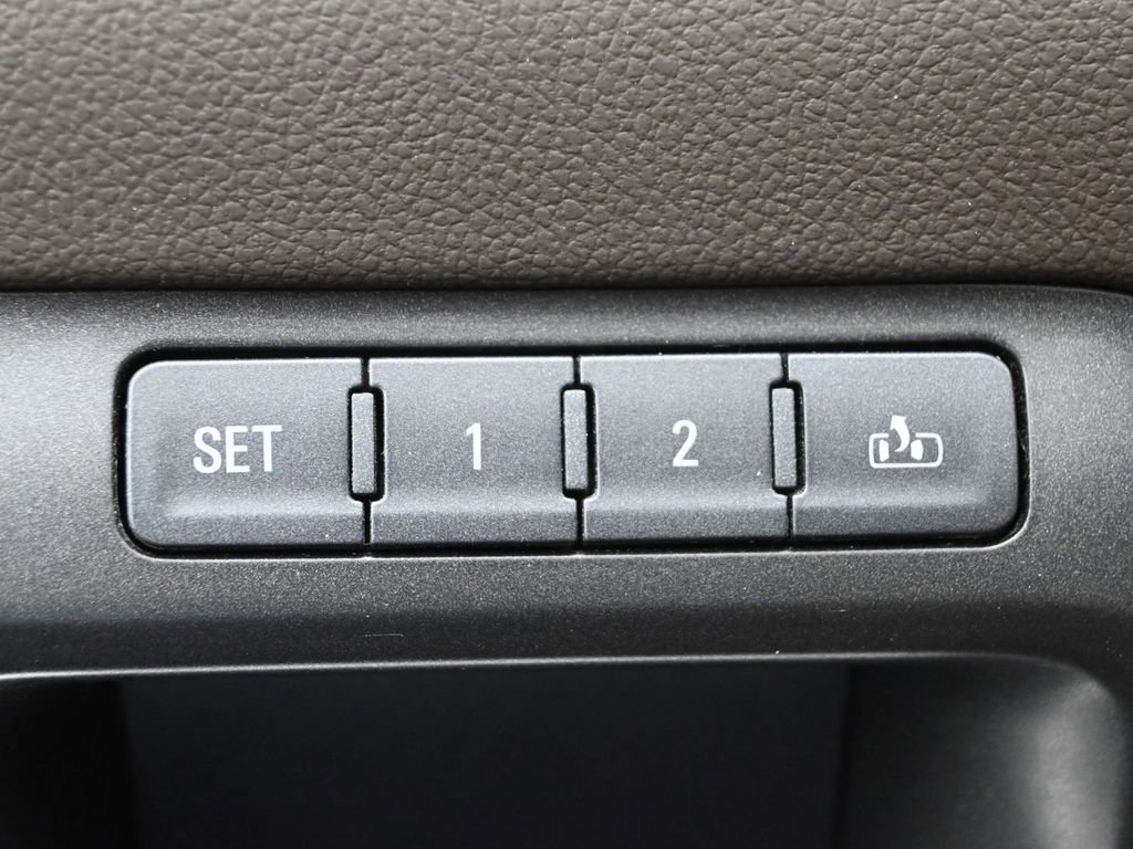 Used 2018 GMC Sierra 1500 Denali w/ Denali Ultimate Package image 14