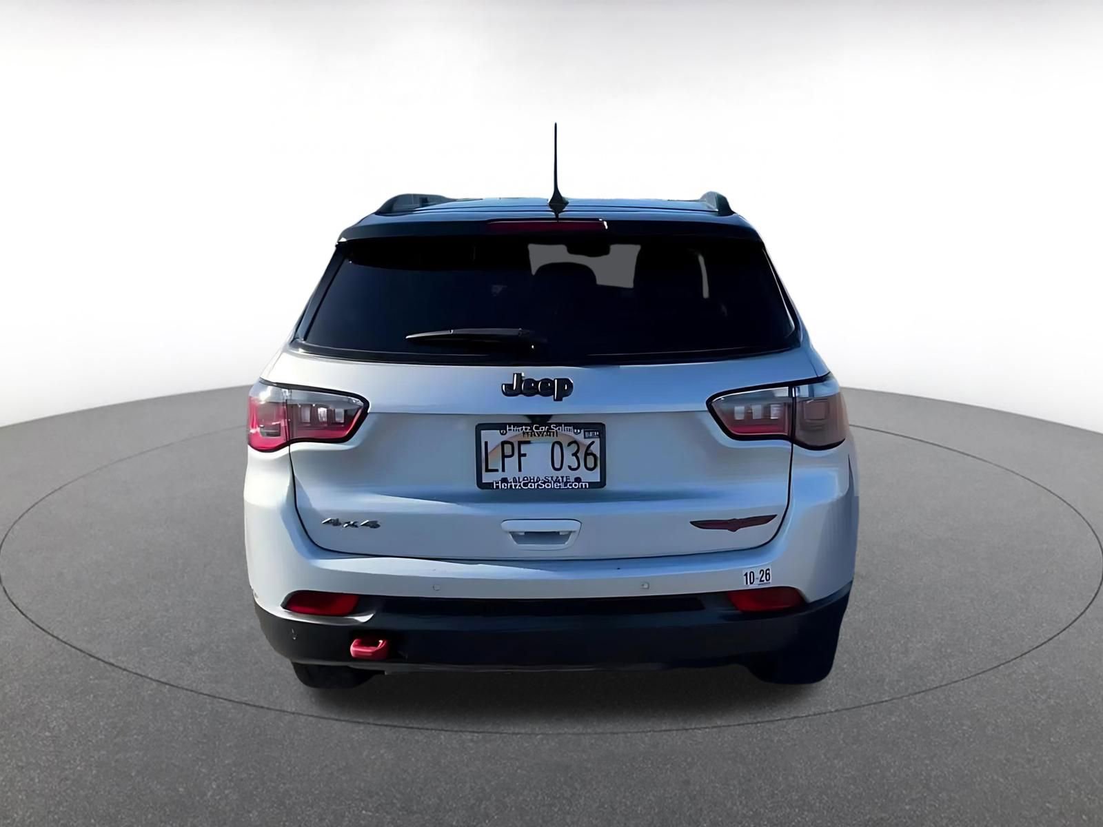 Used 2025 Jeep Compass Trailhawk image 12