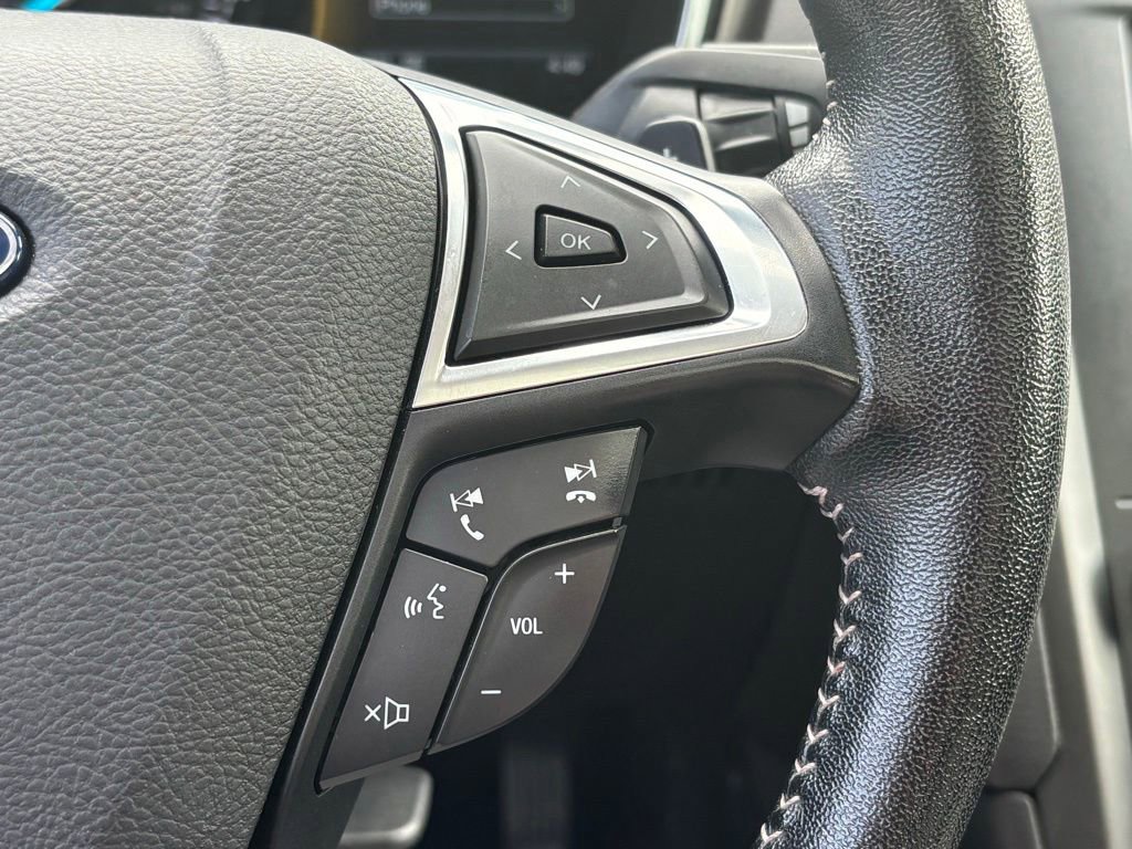 Used 2019 Ford Fusion SE w/ Equipment Group 151A FWD image 27