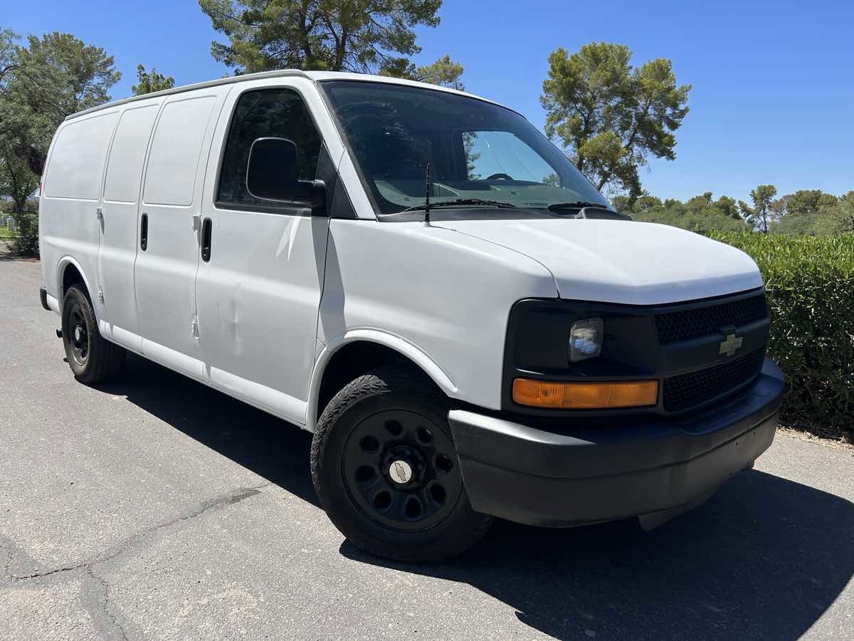 Used 2013 Chevrolet Express 1500 w/ Power Package image 4