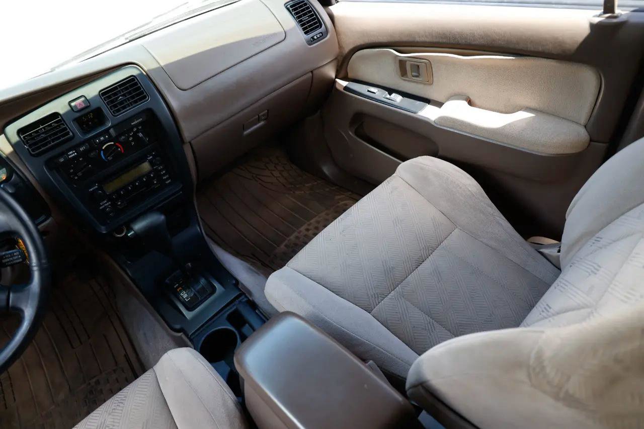 Used 2002 Toyota 4Runner SR5 image 22