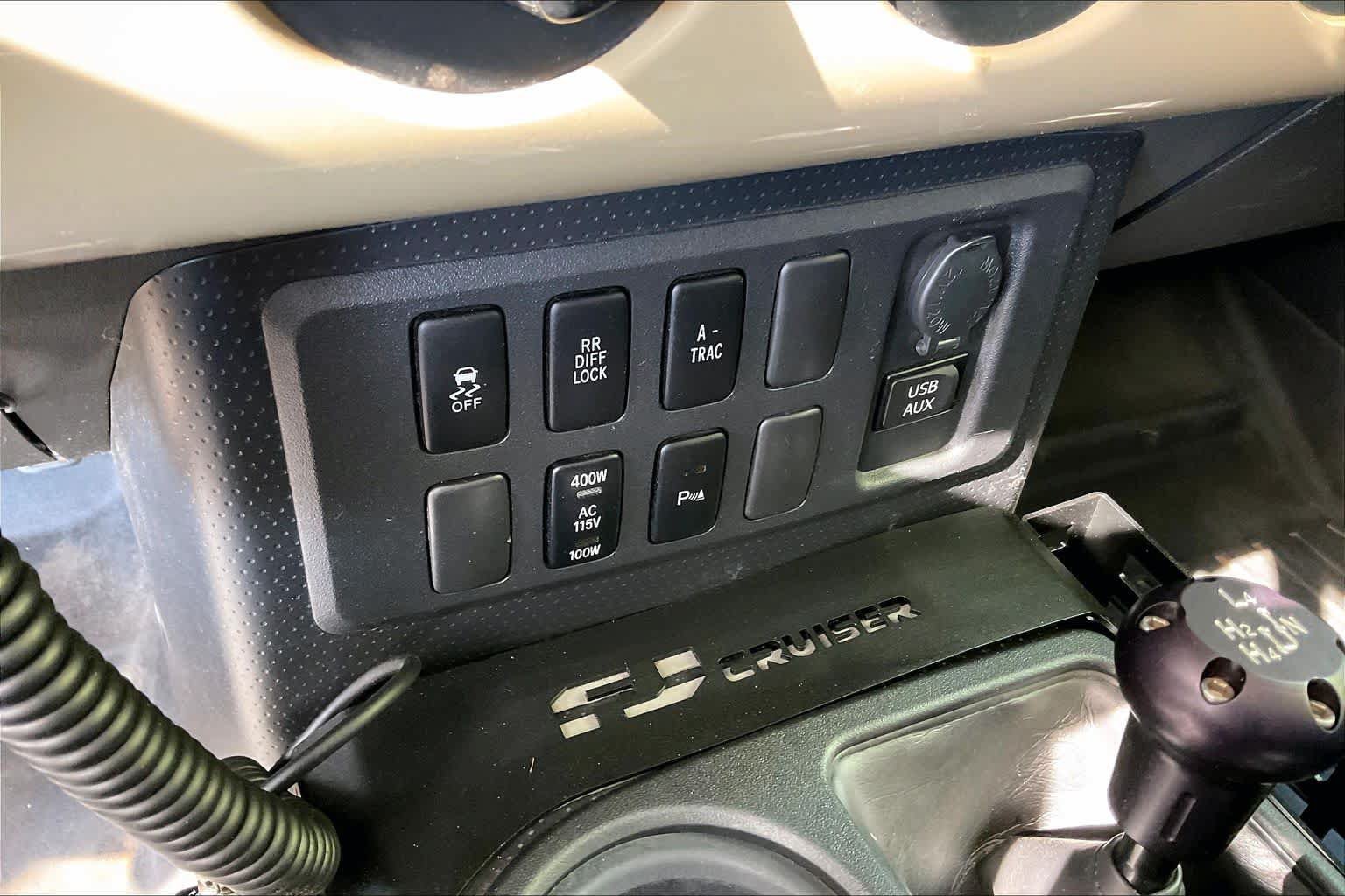 Used 2011 Toyota FJ Cruiser 4WD w/ Upgrade Pkg image 34