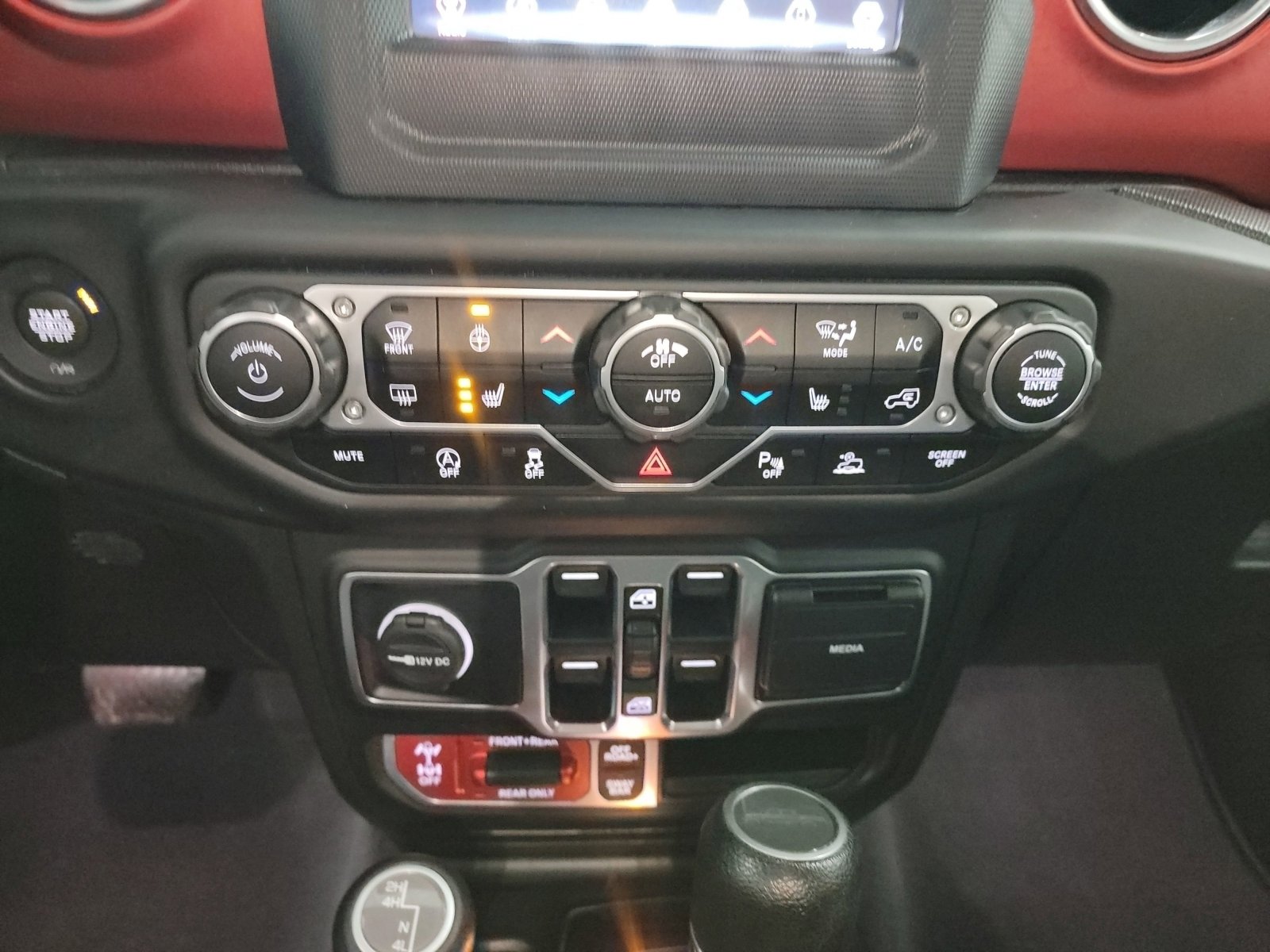 Used 2020 Jeep Gladiator Rubicon w/ LED Lighting Group image 21