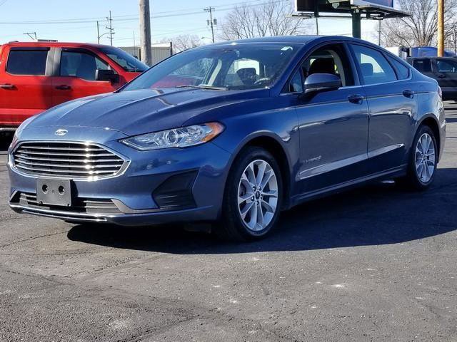 Used 2019 Ford Fusion SE image 3