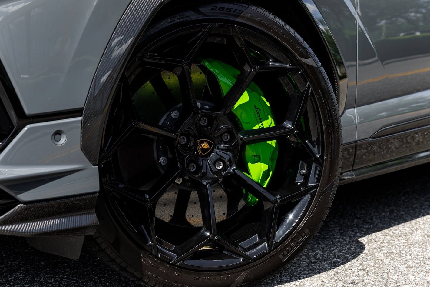 Used 2023 Lamborghini Urus Performante AWD/4WD image 34