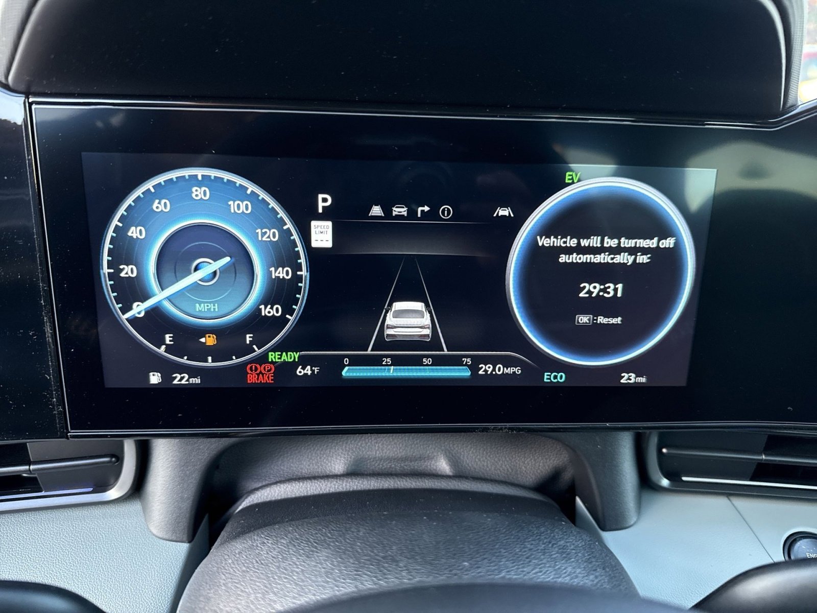 New 2025 Hyundai Elantra Limited image 17