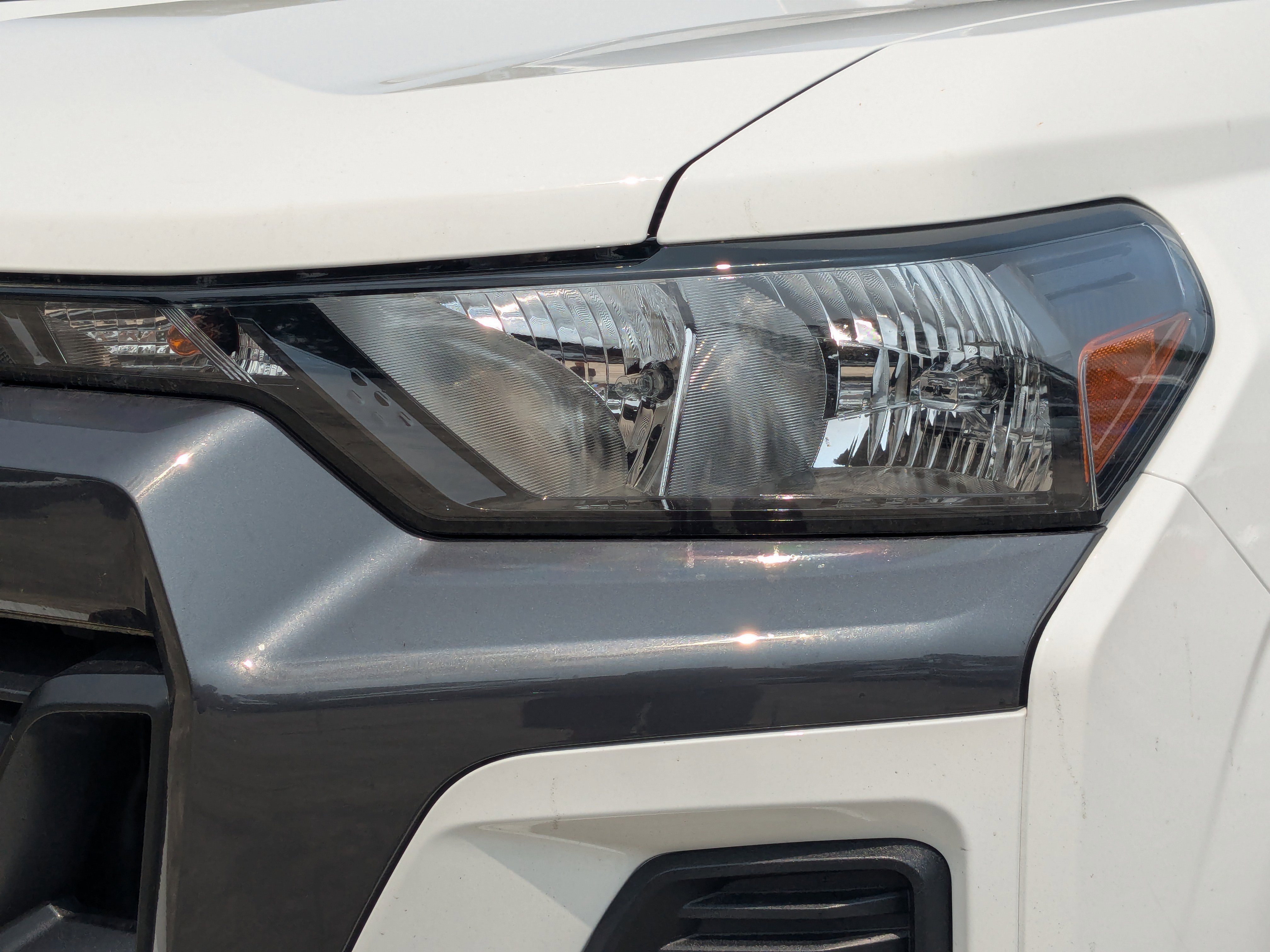 Used 2024 Chevrolet Colorado LT w/ LT Convenience Package II image 24