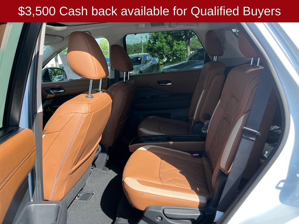 New 2026 Nissan Pathfinder Platinum FWD image 27