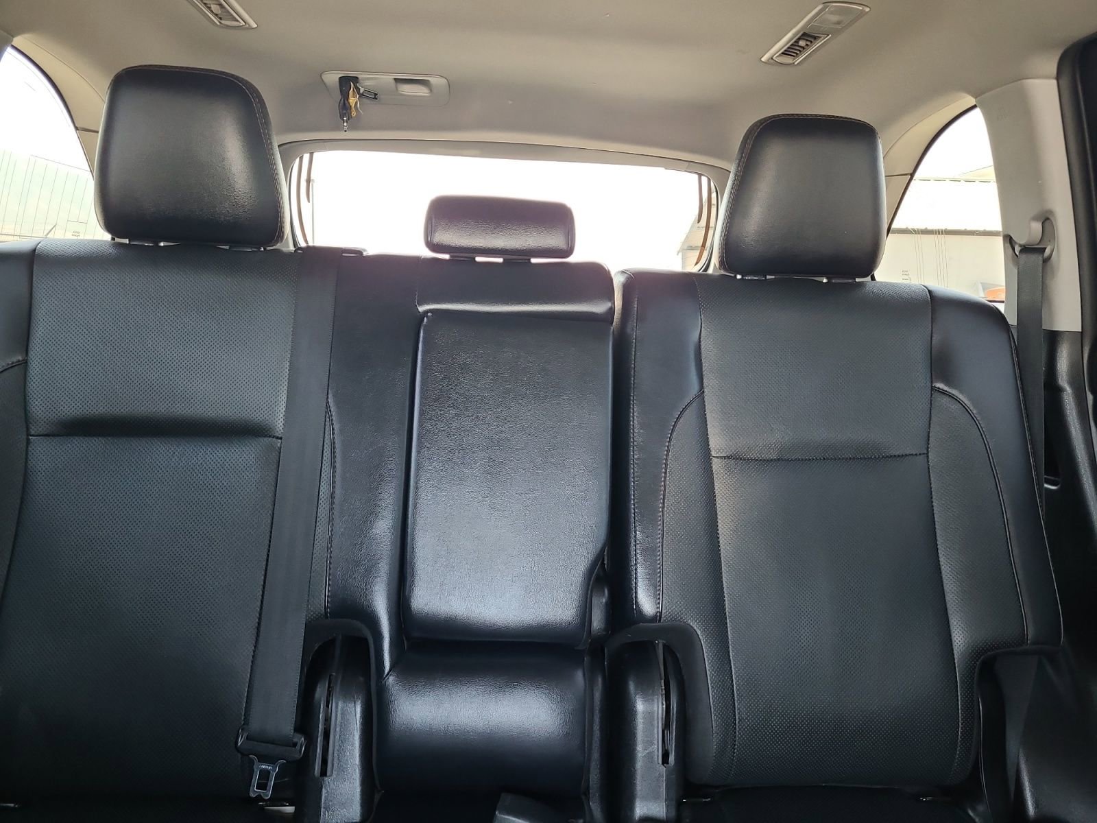 Used 2019 Toyota Highlander Limited AWD/4WD image 29