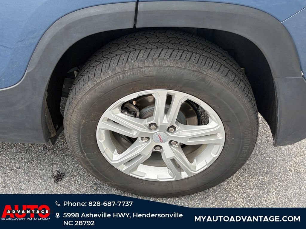 Used 2024 GMC Terrain SLE AWD/4WD image 30
