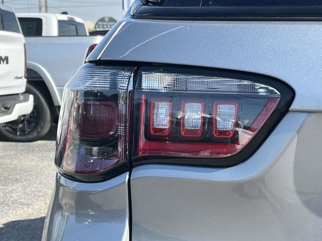 Used 2022 Jeep Compass Latitude image 10